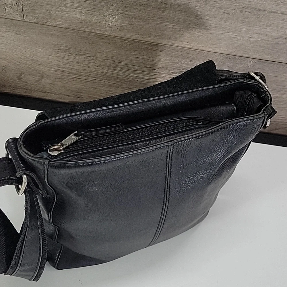 Latico Black Leather Flat Front Crossbody Messenger Bag